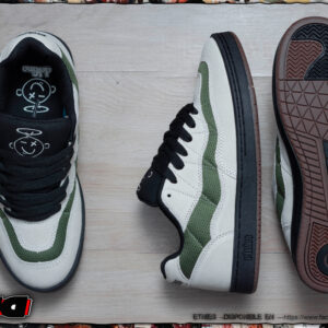 Etnies shoes snake